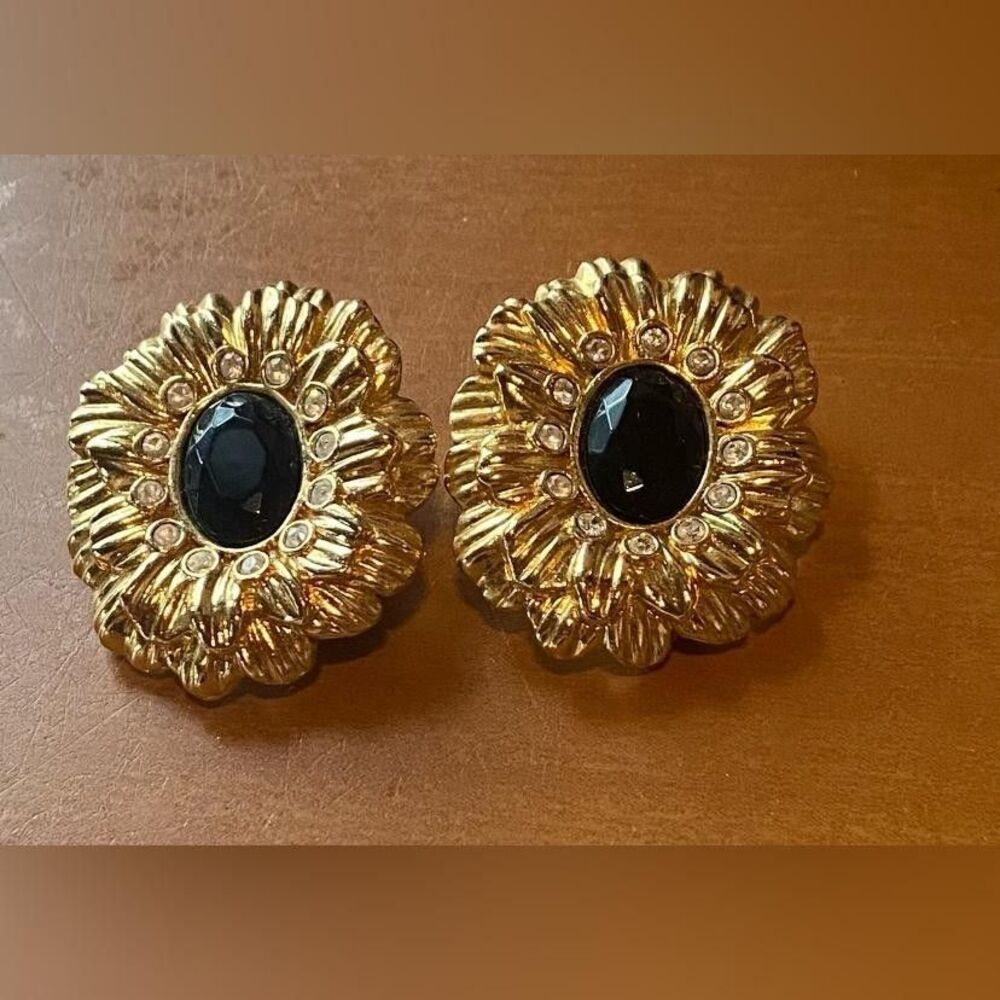 Vintage KJL For Avon Black Rhinestone Stud Earrings Gold Tone Flower Clip-On